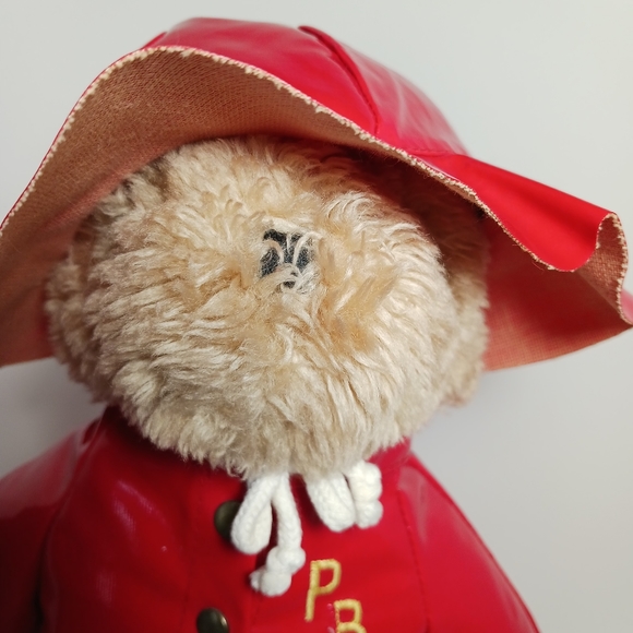 Vintage 1981 Paddington Bear  Stuffed Plush Red Rain Coat Hat By Eden Toys - Picture 11 of 12